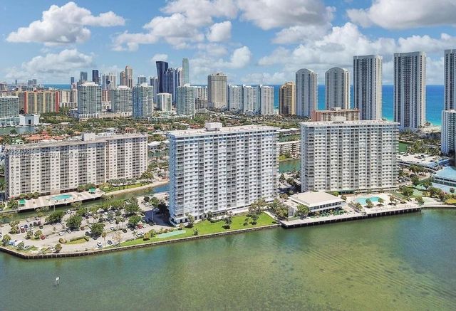 300 Bayview Drive 905, Sunny Isles Beach, FL 33160