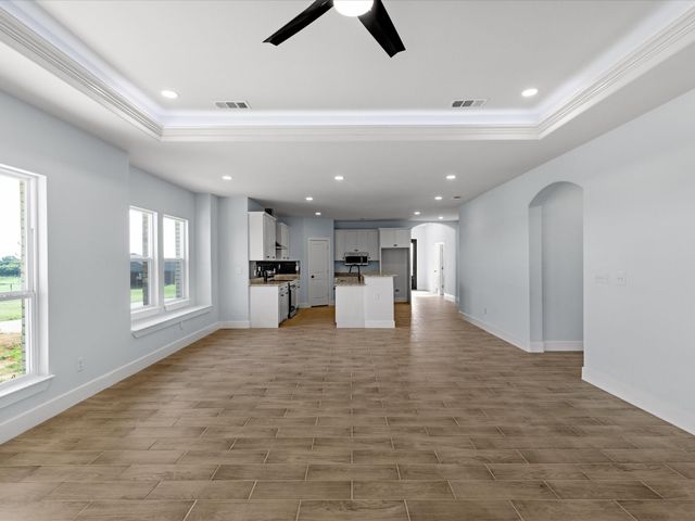 1013 Magnolia Court, Springtown, TX 76082