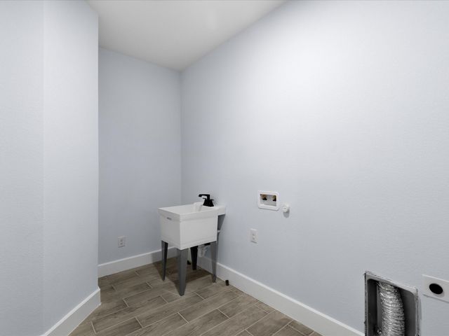 1013 Magnolia Court, Springtown, TX 76082