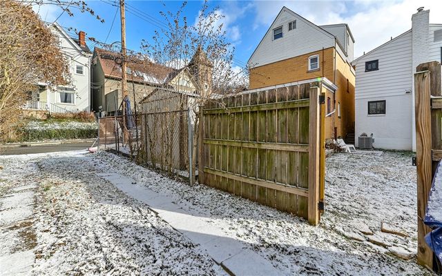 413 Center Ave, Aspinwall, PA 15215