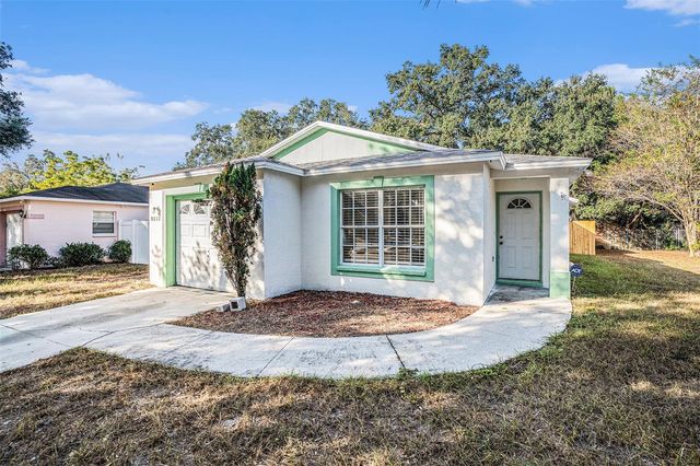 8512 LAZY RIVER DRIVE, Tampa, FL 33617