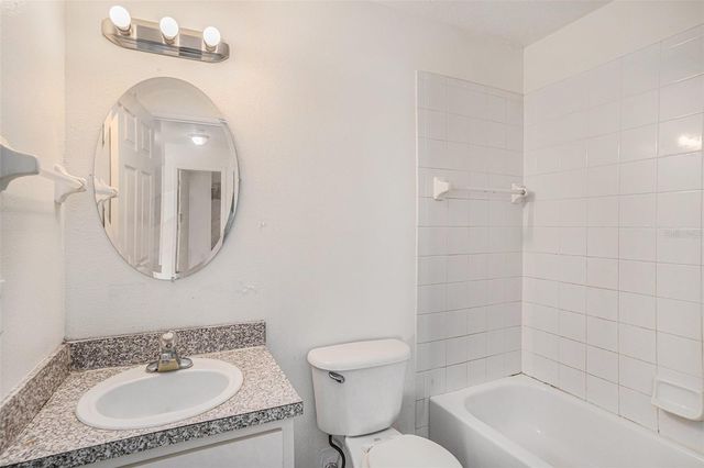 8512 LAZY RIVER DRIVE, Tampa, FL 33617