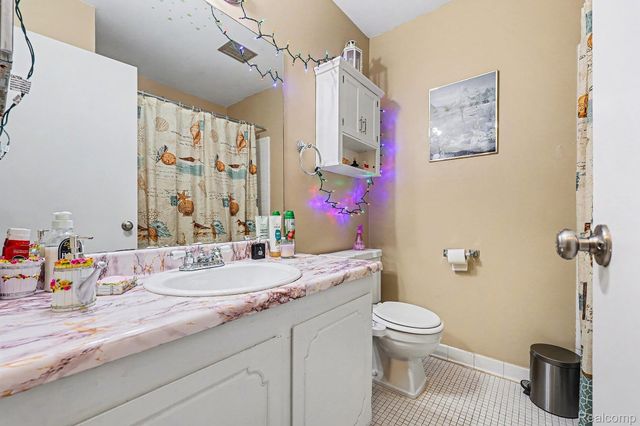 34720 Huntley Drive 22, Sterling Heights, MI 48312