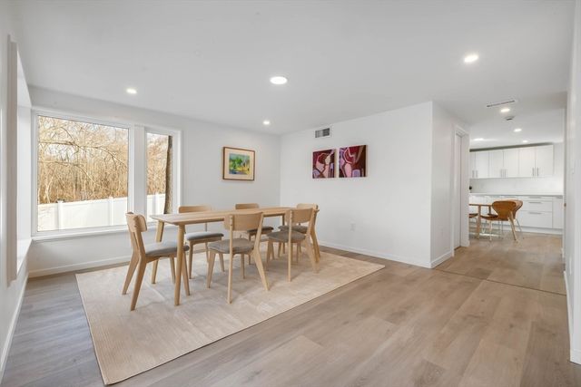 561 Beechwood St, Cohasset, MA 02025