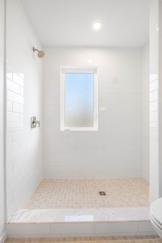 561 Beechwood St, Cohasset, MA 02025