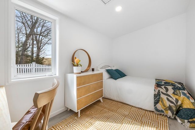 561 Beechwood St, Cohasset, MA 02025