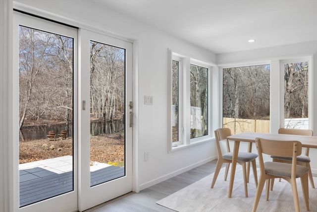 561 Beechwood St, Cohasset, MA 02025