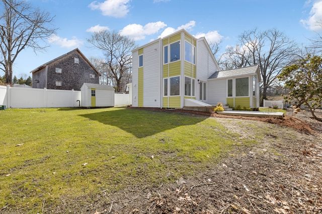 561 Beechwood St, Cohasset, MA 02025