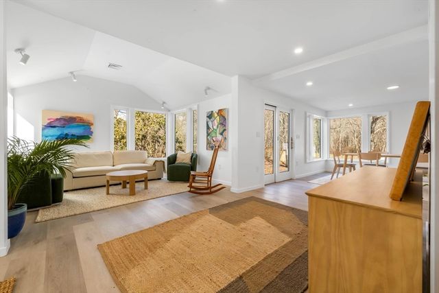 561 Beechwood St, Cohasset, MA 02025