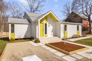 561 Beechwood St, Cohasset, MA 02025