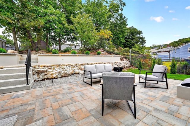 107 Woodley Ave, Boston, MA 02132