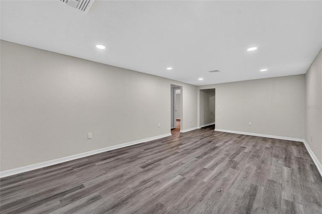 8809 DYER ROAD, Riverview, FL 33578