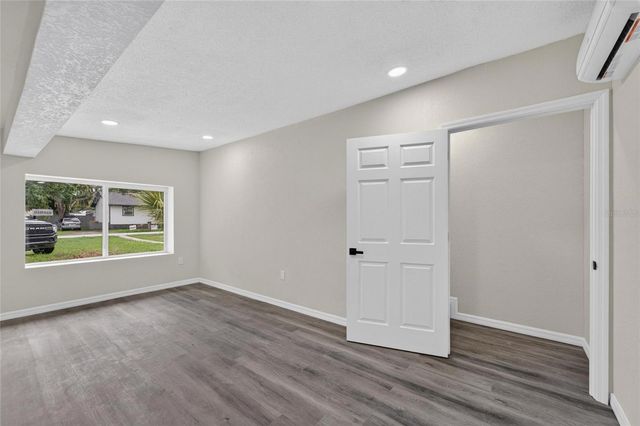 8809 DYER ROAD, Riverview, FL 33578