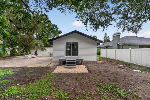 8809 DYER ROAD, Riverview, FL 33578