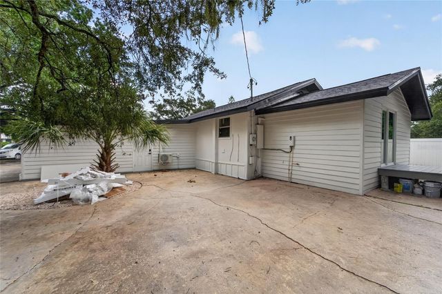 8809 DYER ROAD, Riverview, FL 33578