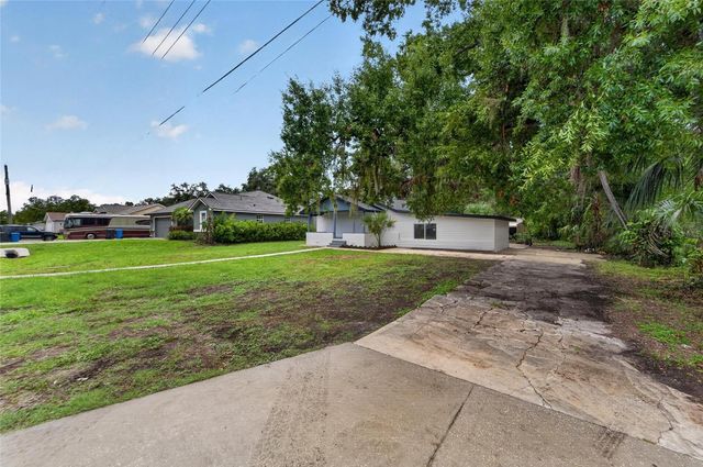 8809 DYER ROAD, Riverview, FL 33578