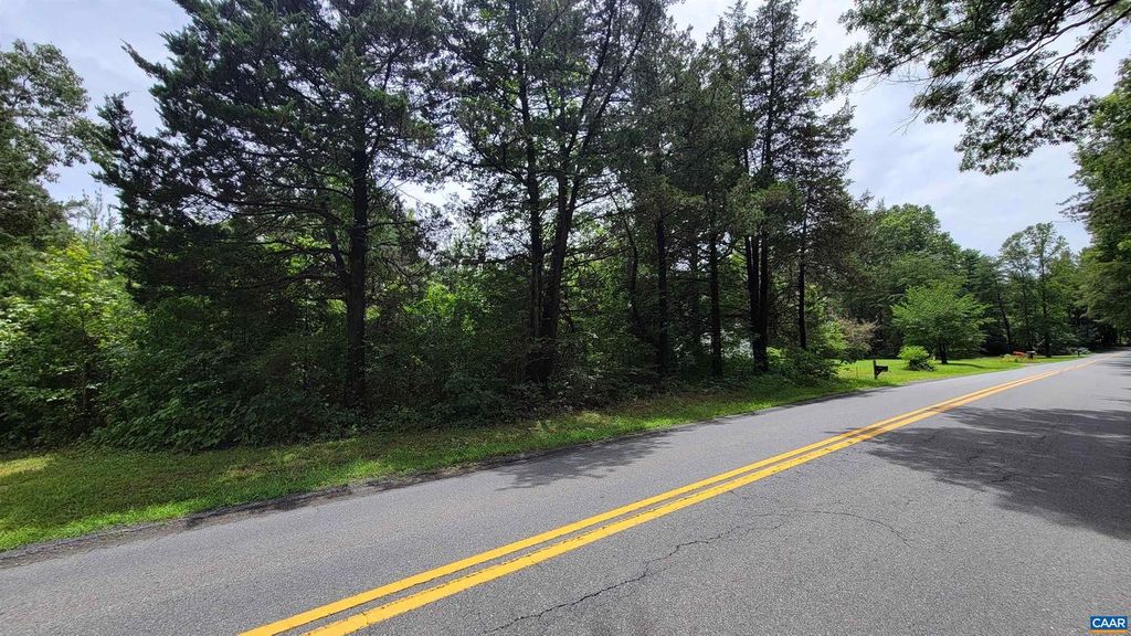 14098 SHANNON HILL RD, Louisa, VA 23093