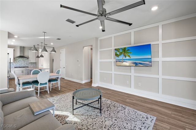 20088 Kingmont DR, Estero, FL 33928