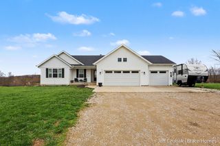 703 140th Avenue, Leighton Twp, MI 49348