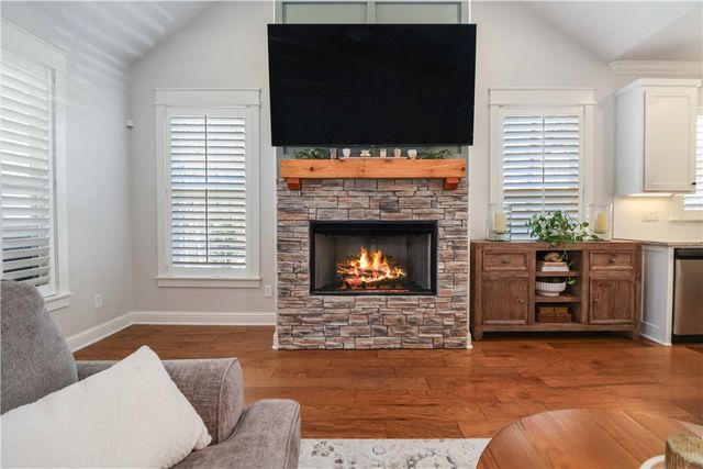 40 Cranfield Drive, Bella Vista, AR 72714