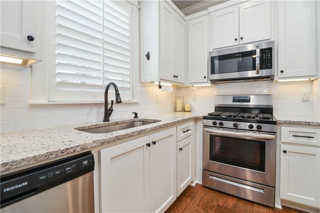 40 Cranfield Drive, Bella Vista, AR 72714