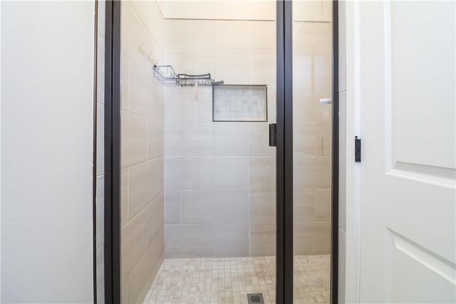 40 Cranfield Drive, Bella Vista, AR 72714