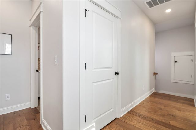 40 Cranfield Drive, Bella Vista, AR 72714