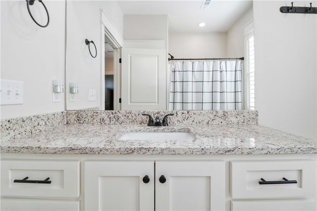 40 Cranfield Drive, Bella Vista, AR 72714