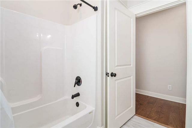 40 Cranfield Drive, Bella Vista, AR 72714