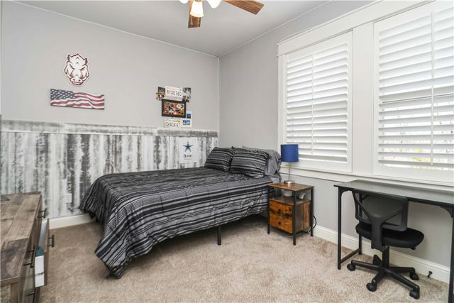 40 Cranfield Drive, Bella Vista, AR 72714