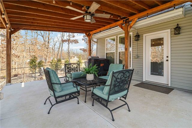 40 Cranfield Drive, Bella Vista, AR 72714