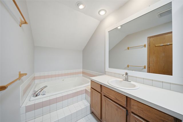812 S 26th Street, West Des Moines, IA 50265