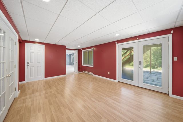 812 S 26th Street, West Des Moines, IA 50265