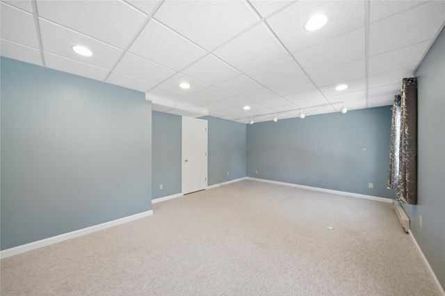 812 S 26th Street, West Des Moines, IA 50265