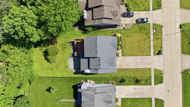 812 S 26th Street, West Des Moines, IA 50265