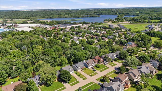 812 S 26th Street, West Des Moines, IA 50265