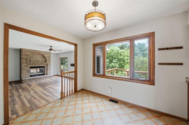 812 S 26th Street, West Des Moines, IA 50265