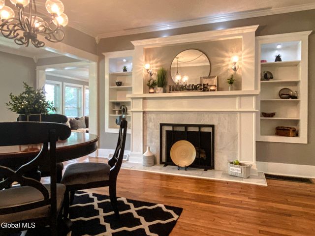 5 Hanneford Road, Queensbury, NY 12804