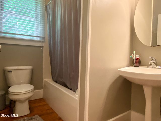 5 Hanneford Road, Queensbury, NY 12804