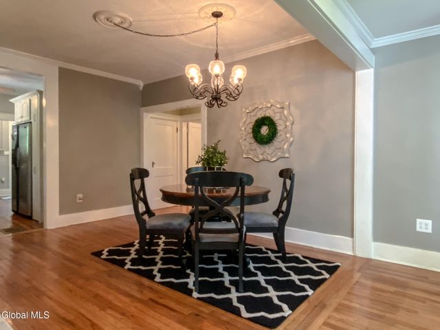 5 Hanneford Road, Queensbury, NY 12804