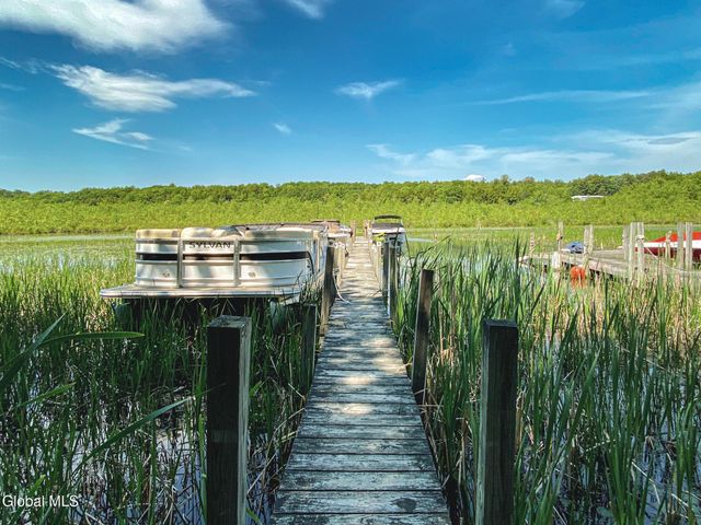 5 Hanneford Road, Queensbury, NY 12804