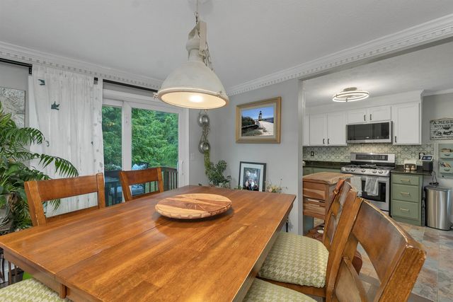 3 Albury Stone Circle, Nashua, NH 03063