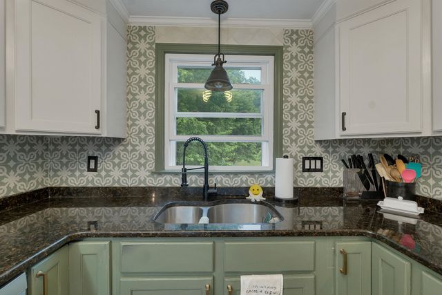 3 Albury Stone Circle, Nashua, NH 03063