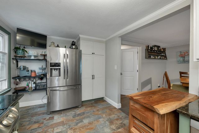 3 Albury Stone Circle, Nashua, NH 03063