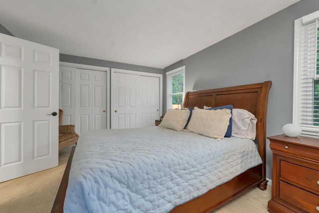 3 Albury Stone Circle, Nashua, NH 03063