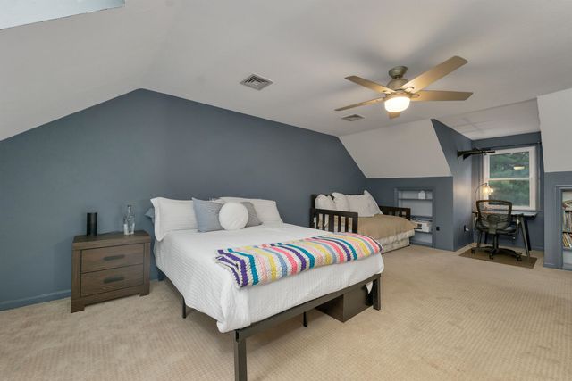 3 Albury Stone Circle, Nashua, NH 03063