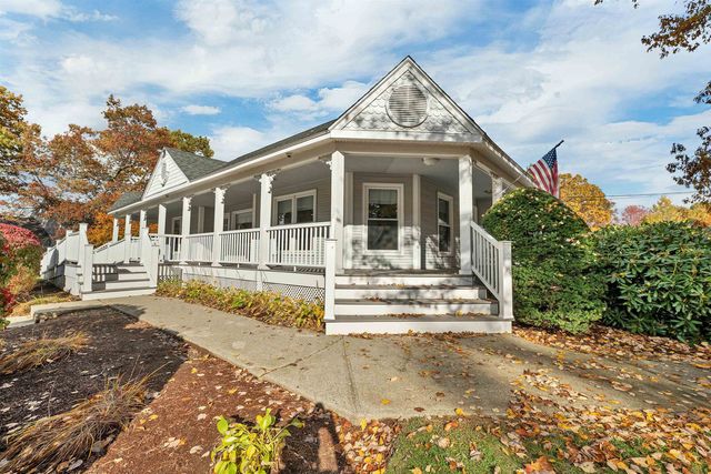 3 Albury Stone Circle, Nashua, NH 03063