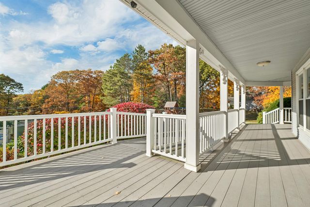 3 Albury Stone Circle, Nashua, NH 03063
