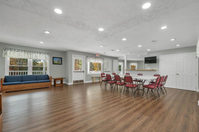 3 Albury Stone Circle, Nashua, NH 03063