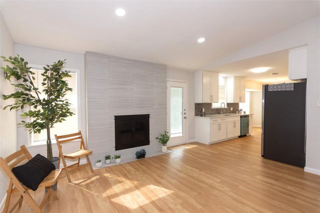 8512 Remington LN, Austin, TX 78758